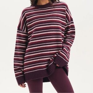 SET ACTIVE XL Studio Knit Crewneck Poppy SETmas Limited Edition Striped Purple